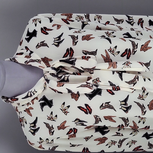 Cartise Tops - Vintage Cartise Shoe Print Tie Neck Bow Blouse Gold Rectangle Buttons